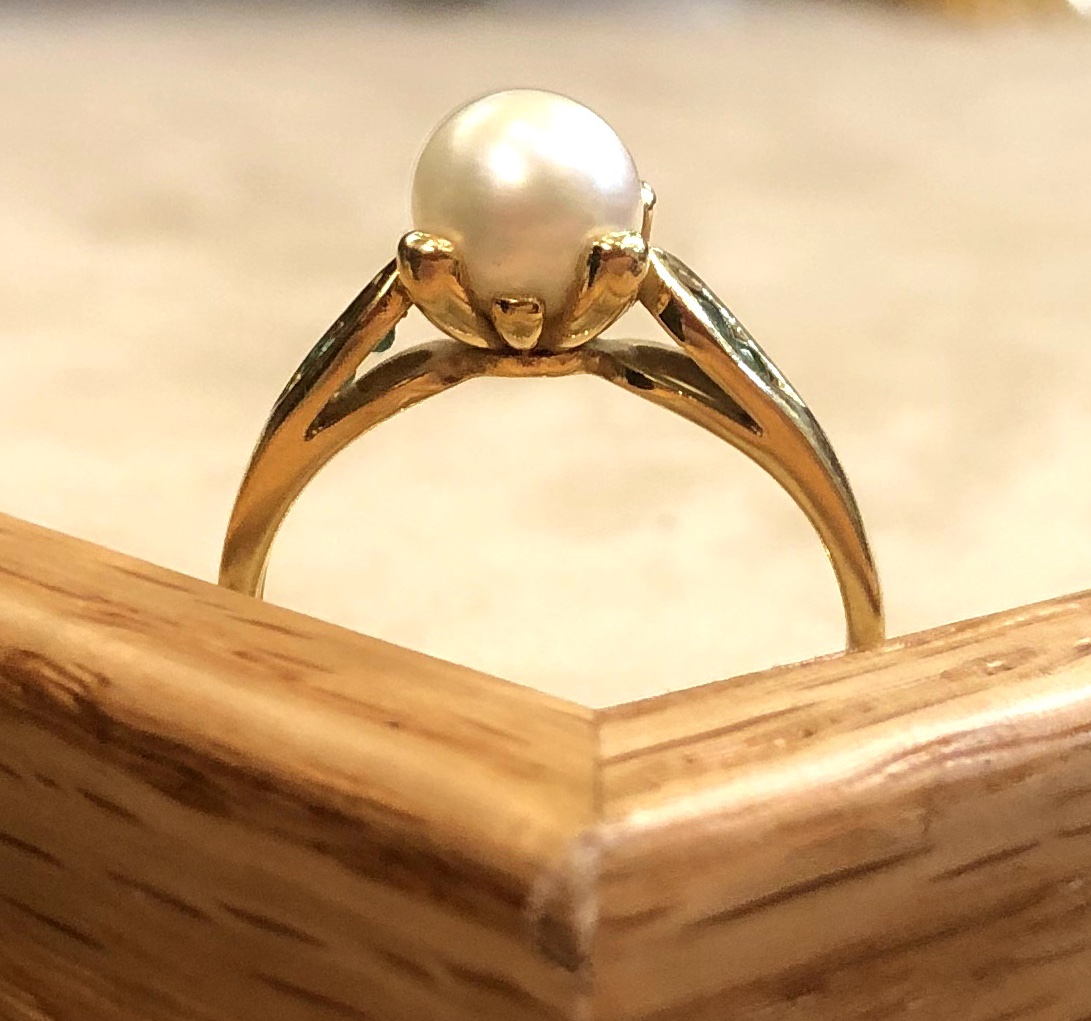 Pearl And Emerald Ring-photo-3
