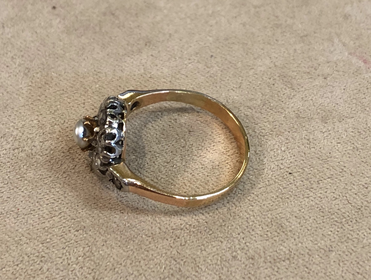 bague or fleur avec perle au centre -photo-4