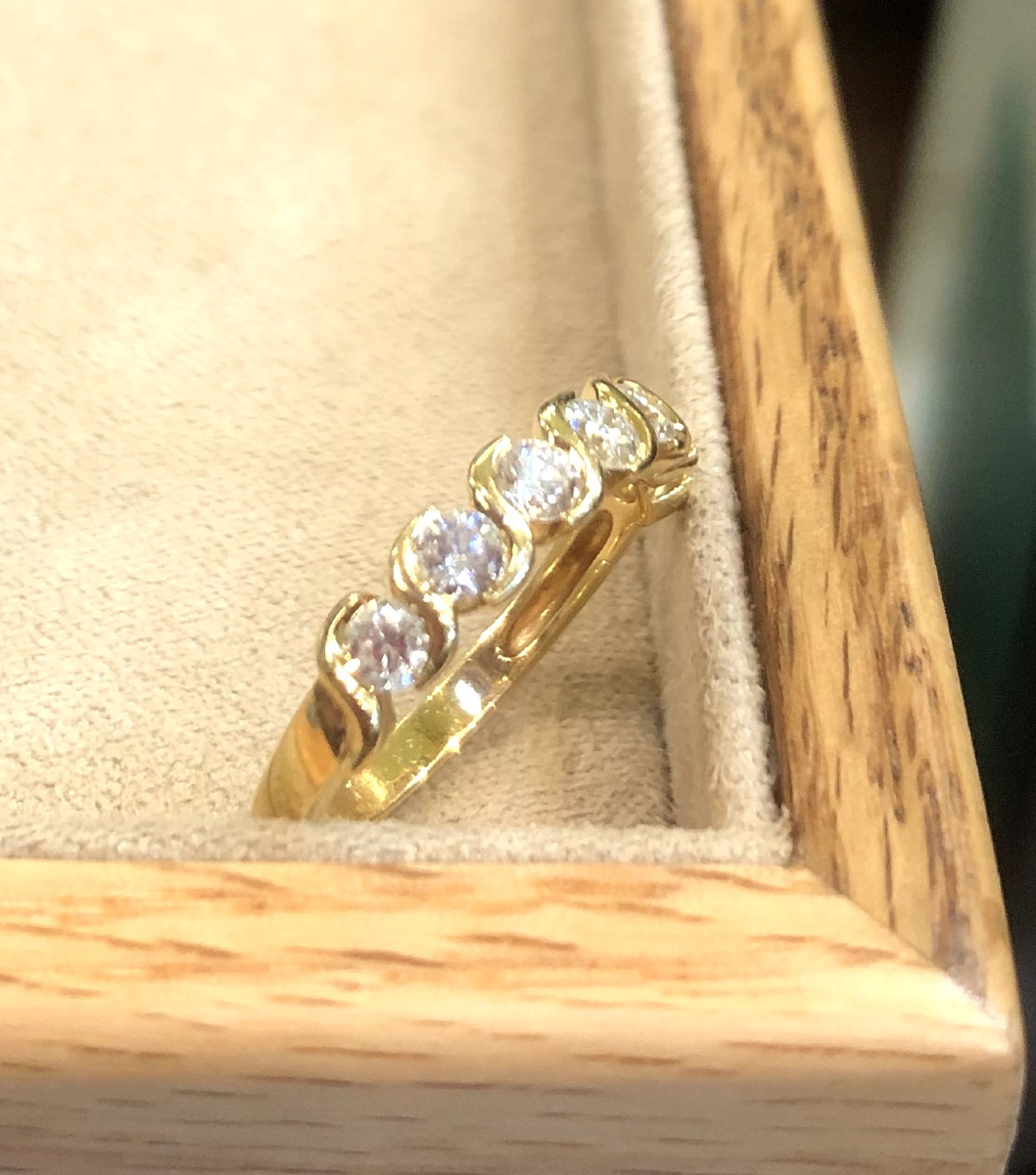 Diamond Interlaced Wedding Band-photo-2