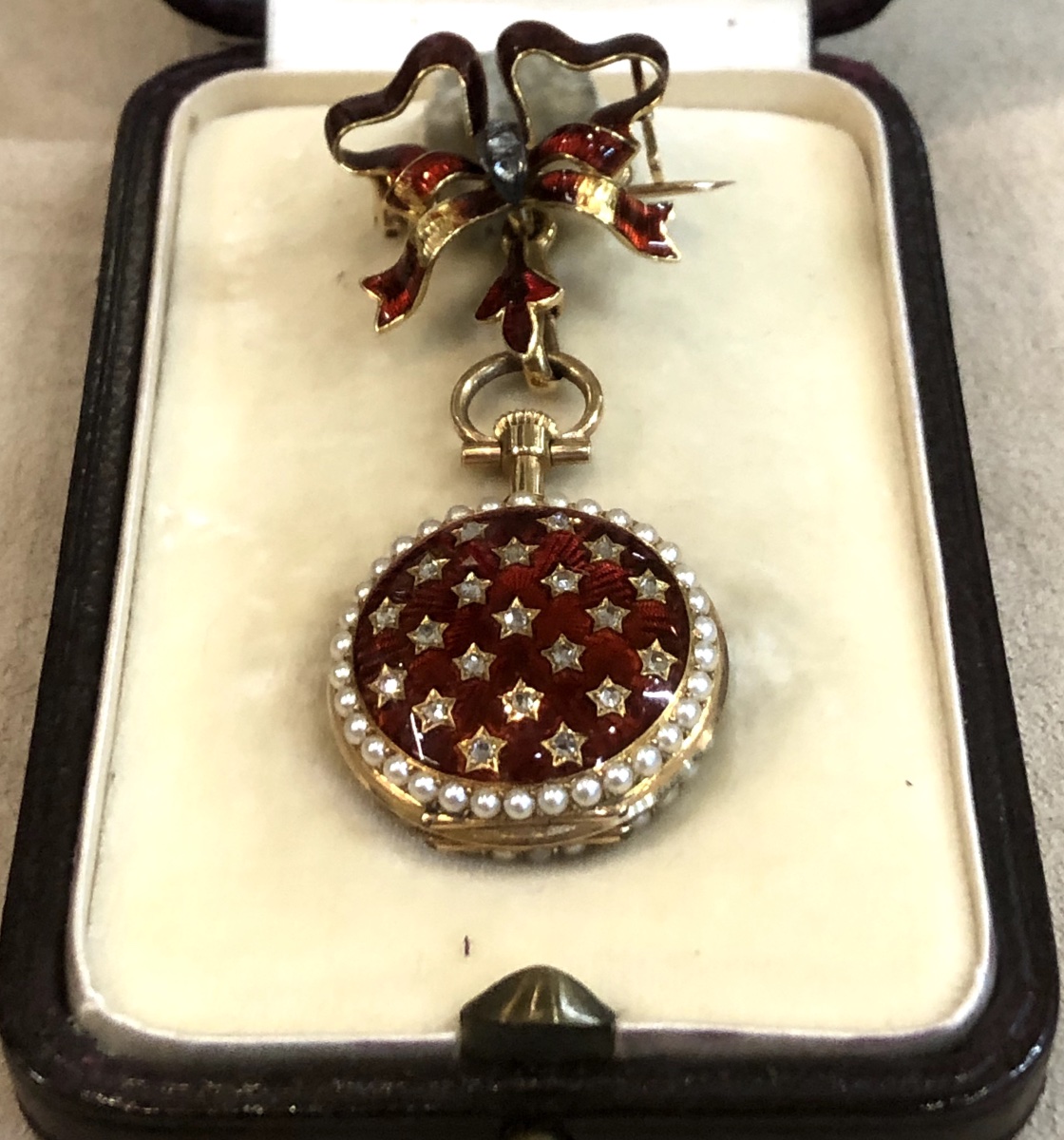 Pocket Watch With Fine Pearls On Both Sides With Its Watch Holder -photo-4