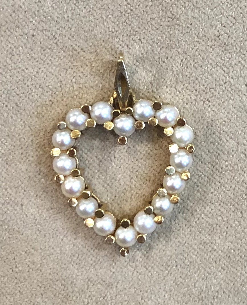 Pendentif coeur perles