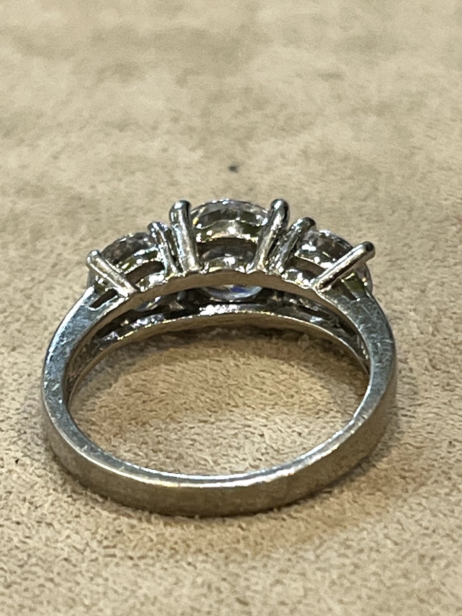 Zircon Ring -photo-2