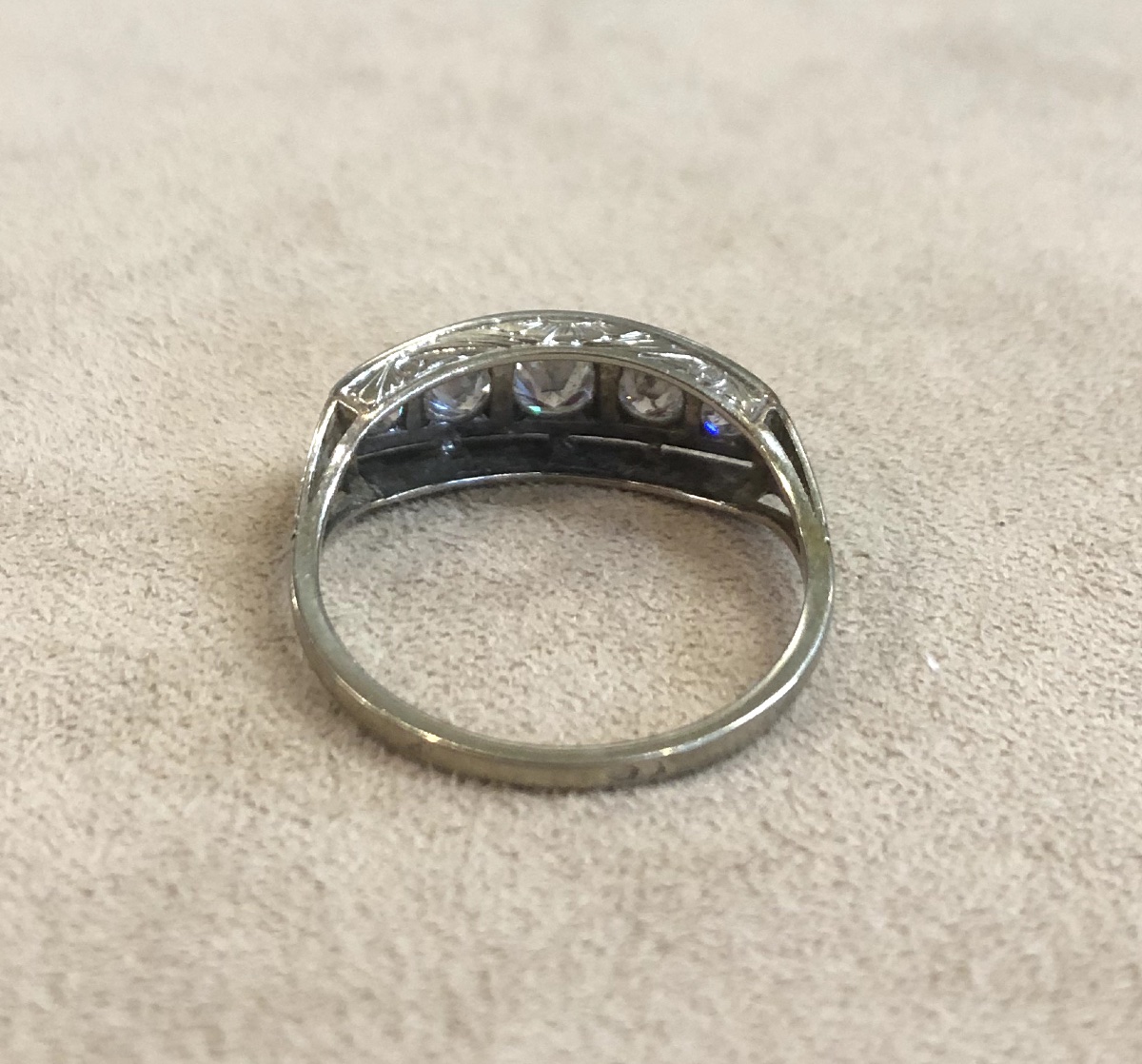 Bague ligne diamants-photo-4