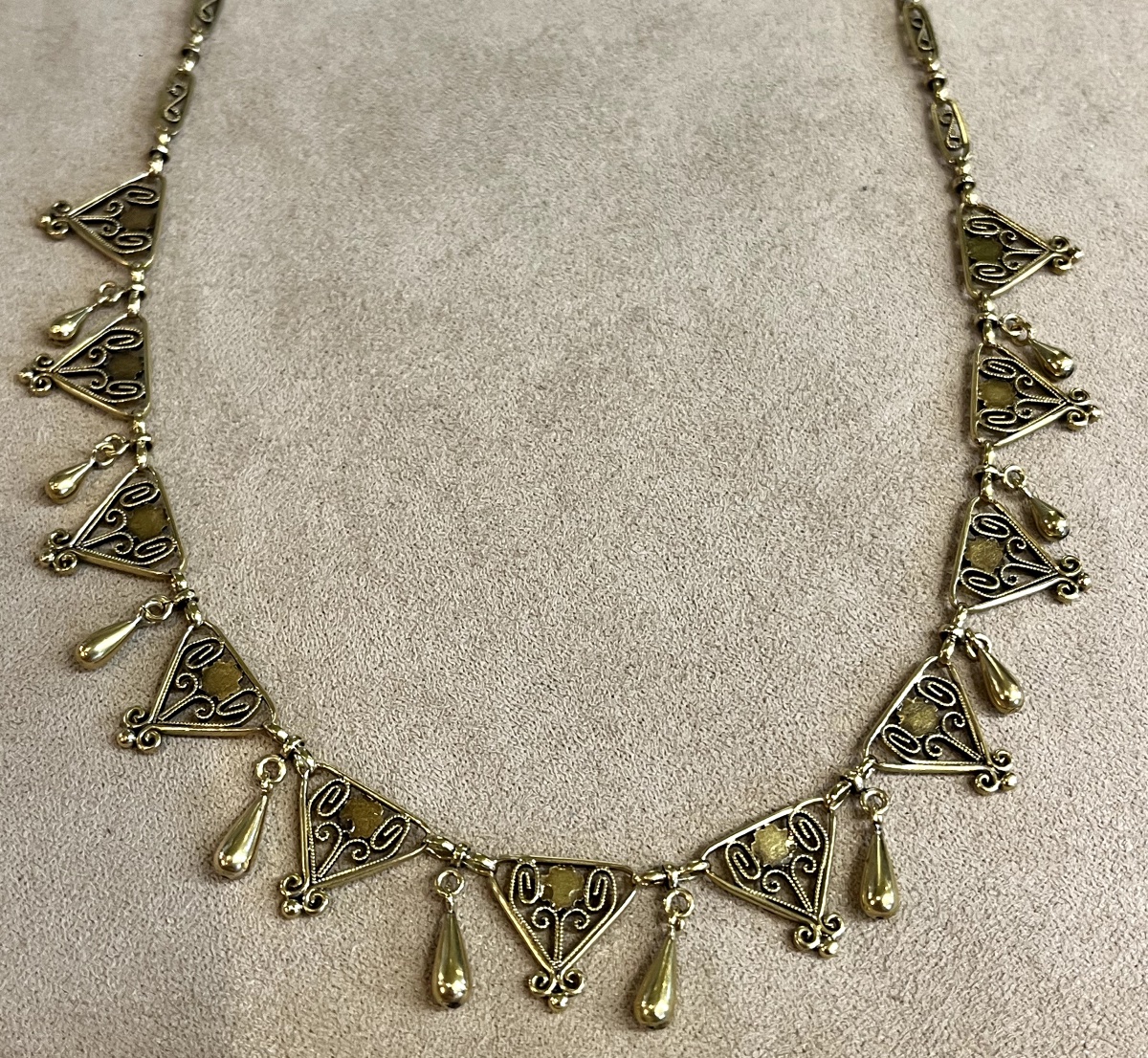 Gold Drapery Necklace -photo-1