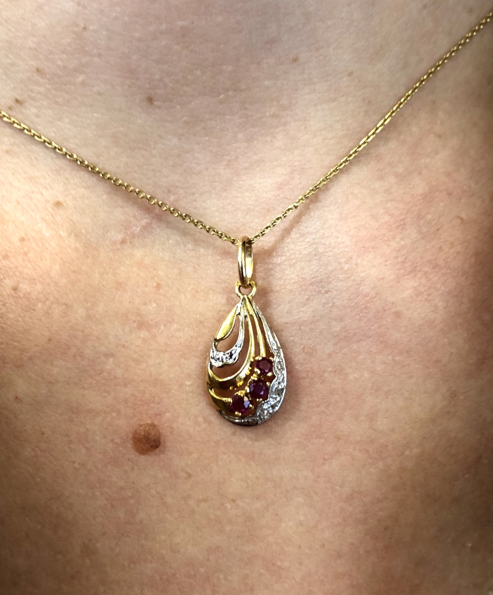 pendentif poire rubis et diamants 