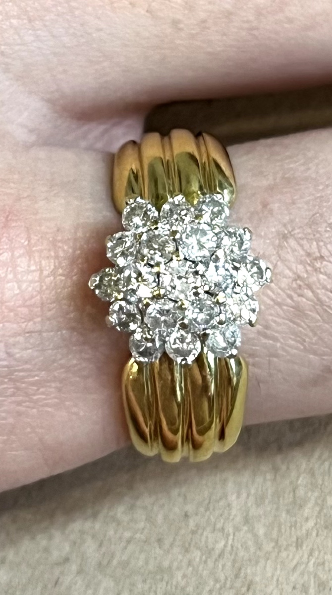 Bague fleur diamants 