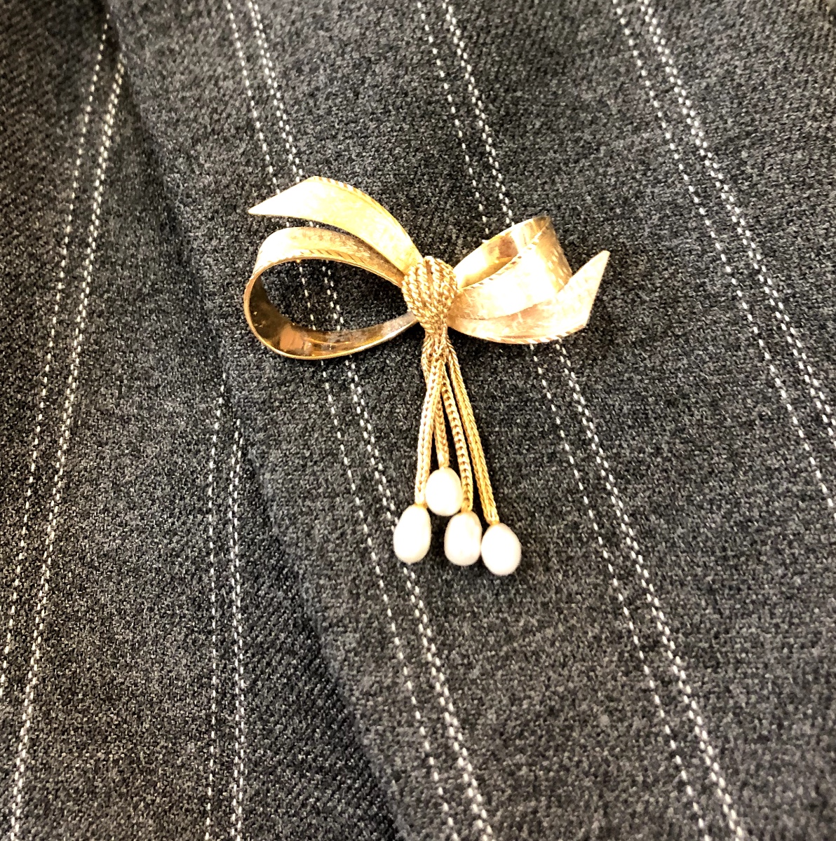 Pearl Knot Brooch