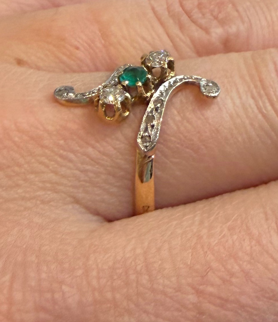 Bague émeraude et roses de diamants-photo-1