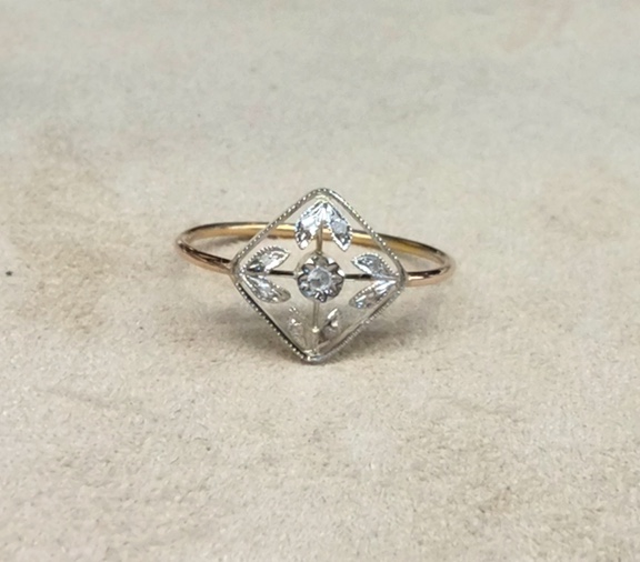Bague losange roses de diamants