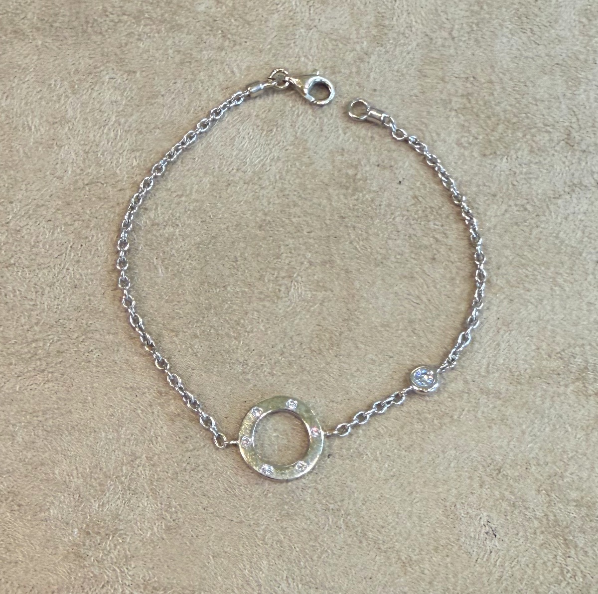 Bracelet cercle et diamants-photo-4