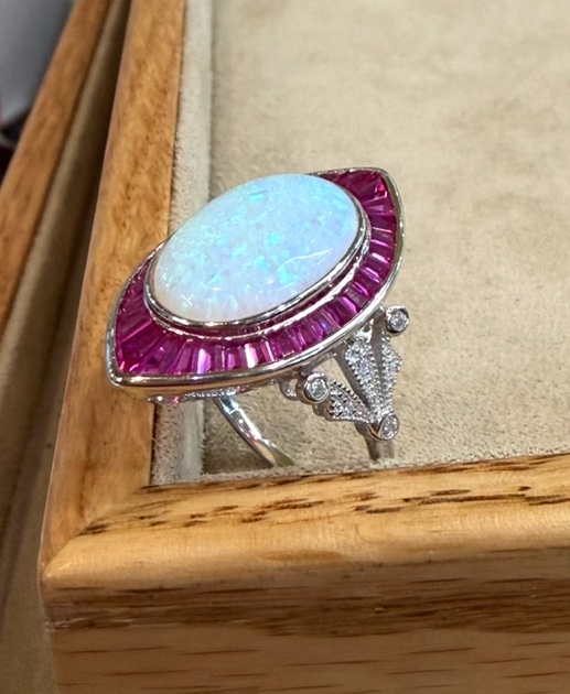 Bague marquise opale 