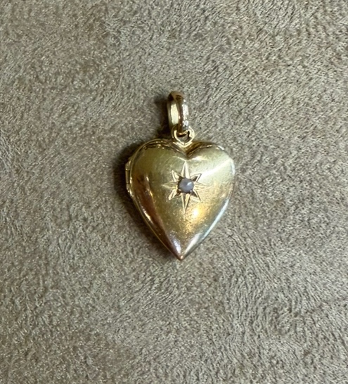 Pendentif porte photo / souvenir coeur