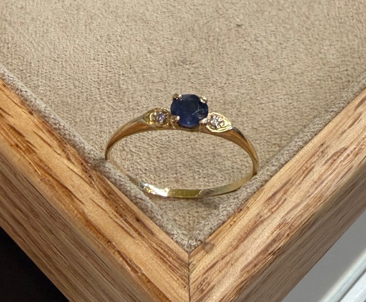 Sapphire And Diamond Line Ring-photo-4