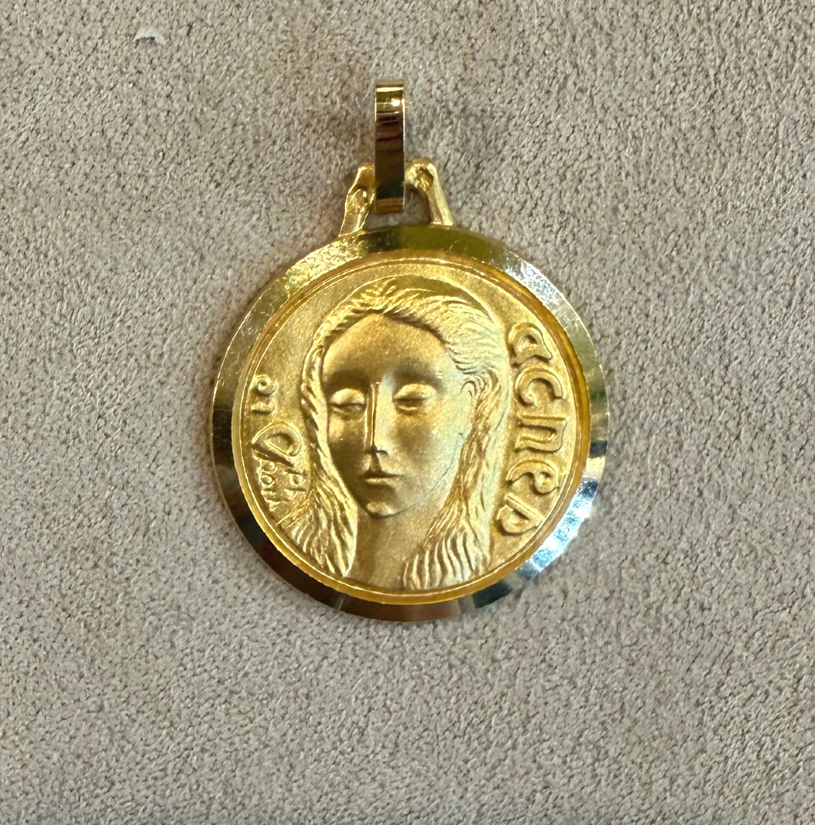 Saint Agnes Medal-photo-3