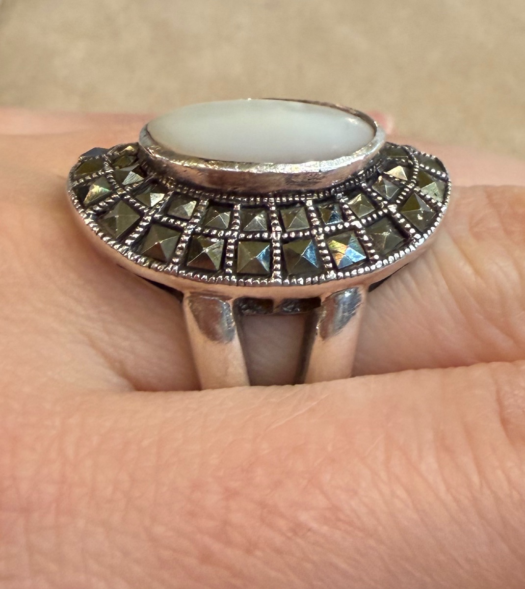 Mother-of-pearl And Marcasite Ring-photo-2