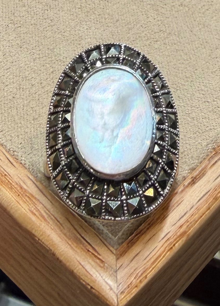 Mother-of-pearl And Marcasite Ring-photo-3