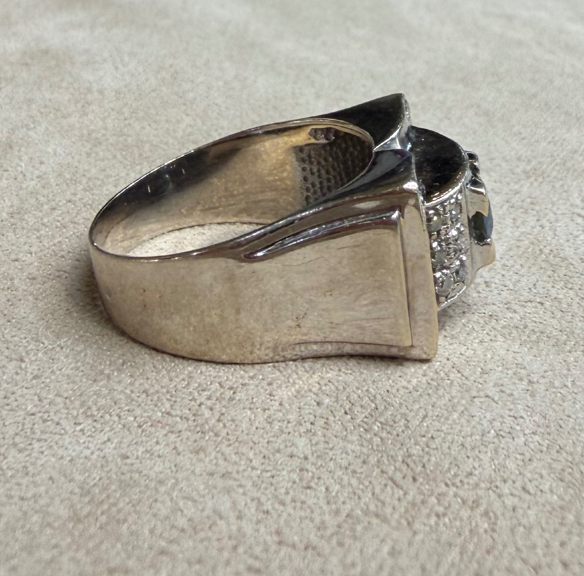 Sapphire And Diamond Tank Ring-photo-4