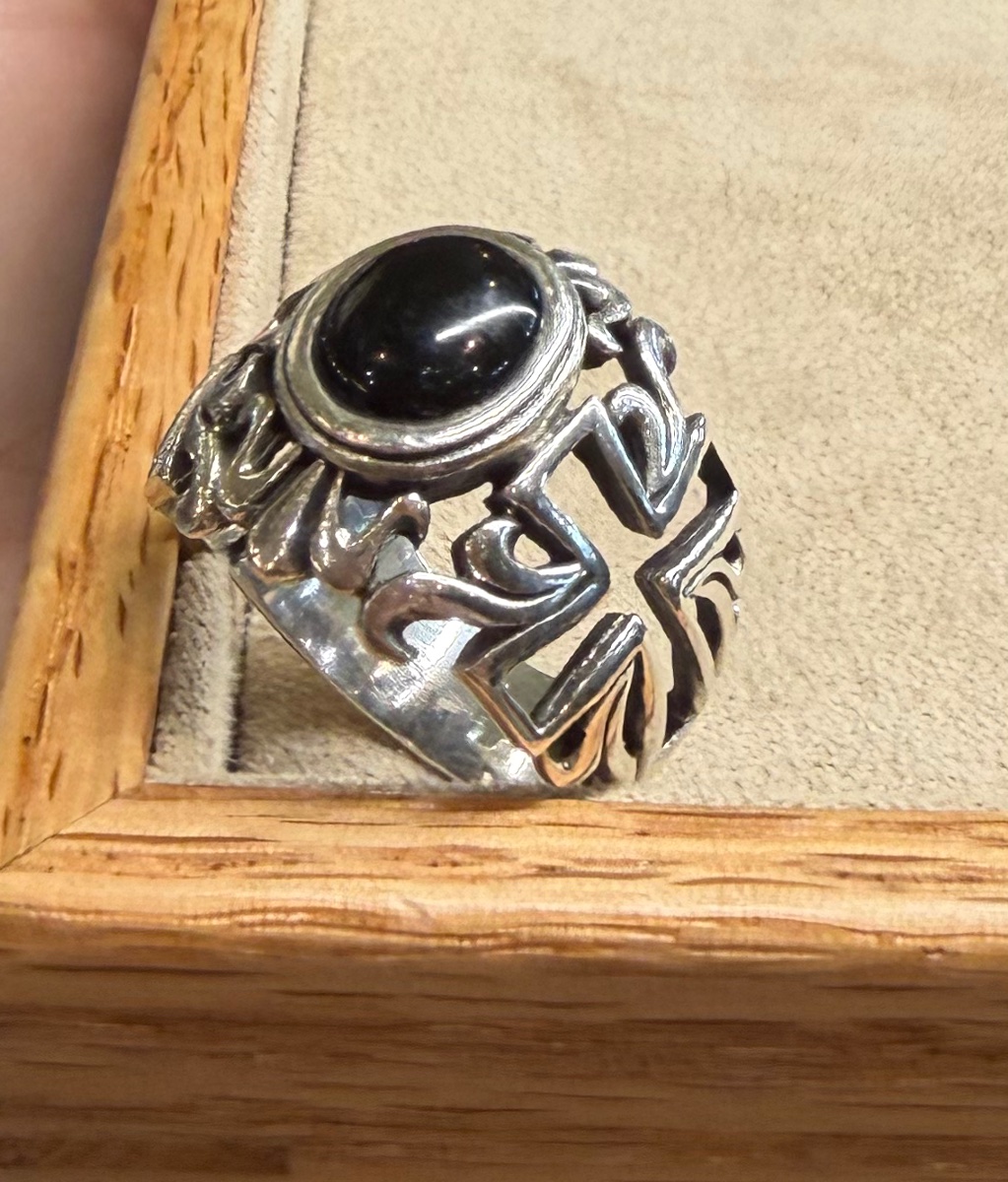 Onyx Signet Ring -photo-1