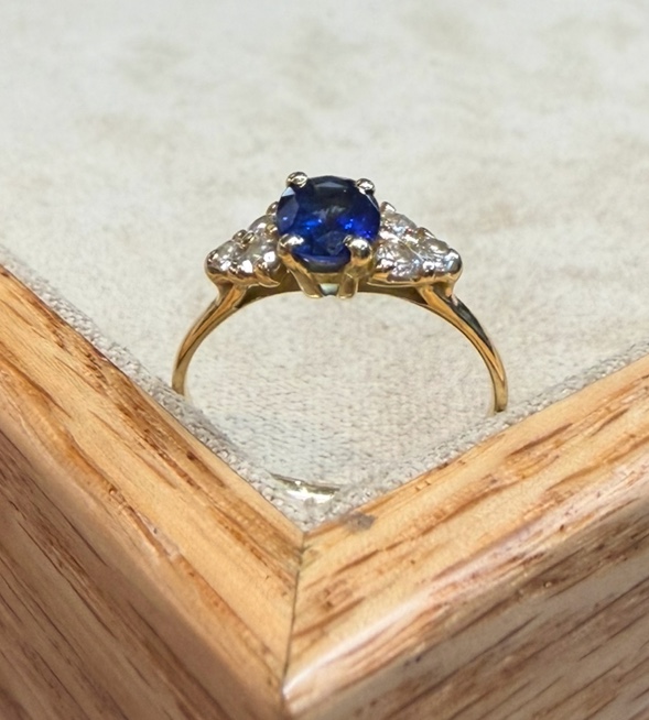 Bague ligne Saphir et Diamants