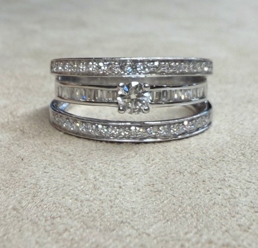 Three-row Diamond Ring