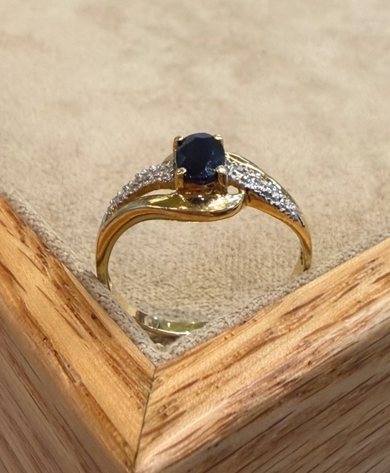 Bague saphir et diamants