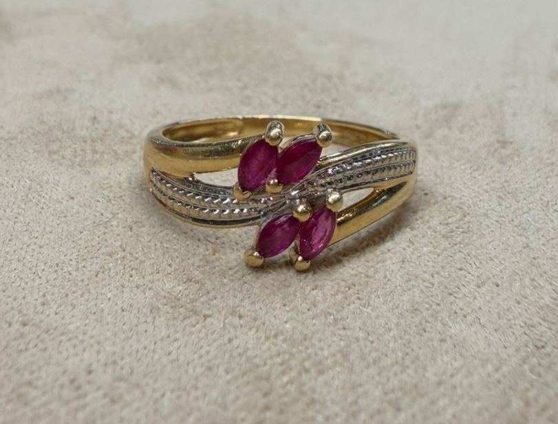 Bague rubis et diamants 