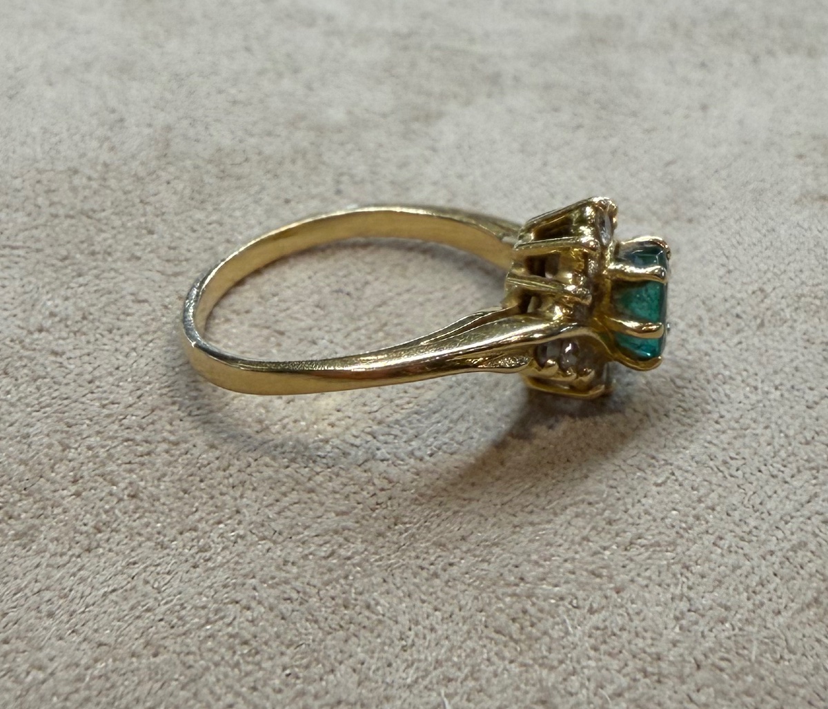 Bague emeraude et diamants-photo-3