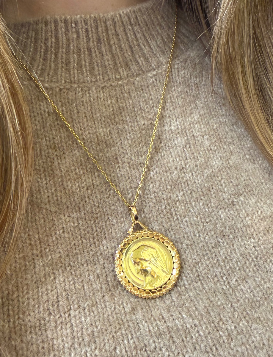 Médaille vierge-photo-6