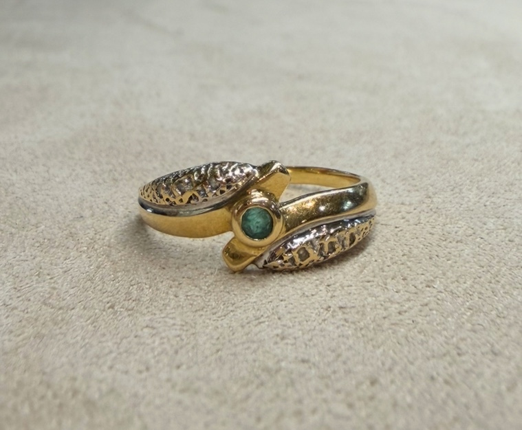 Emerald And Diamond Ring