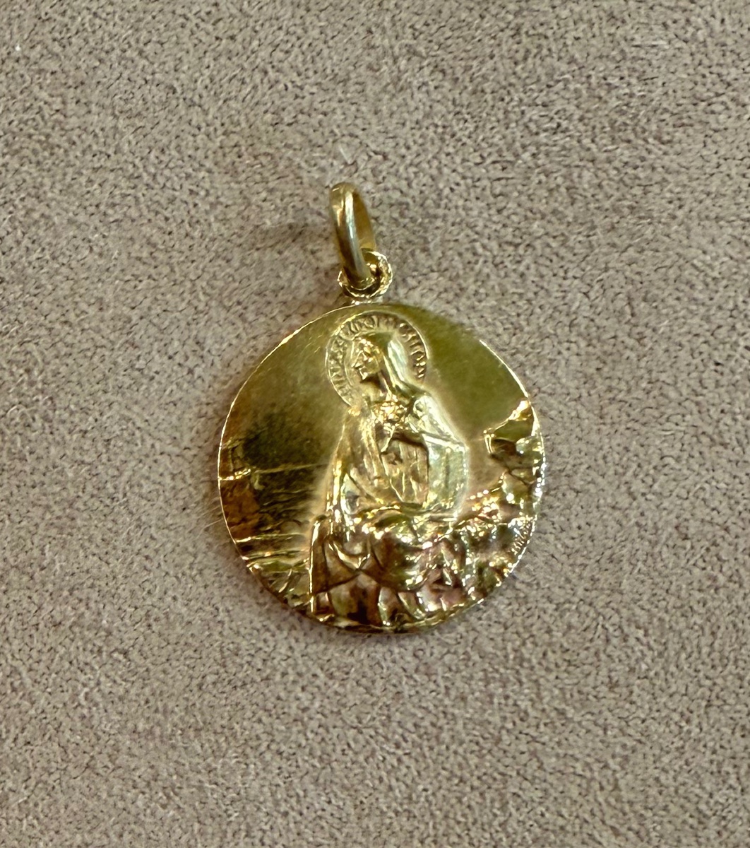 Virgin Medal-photo-4