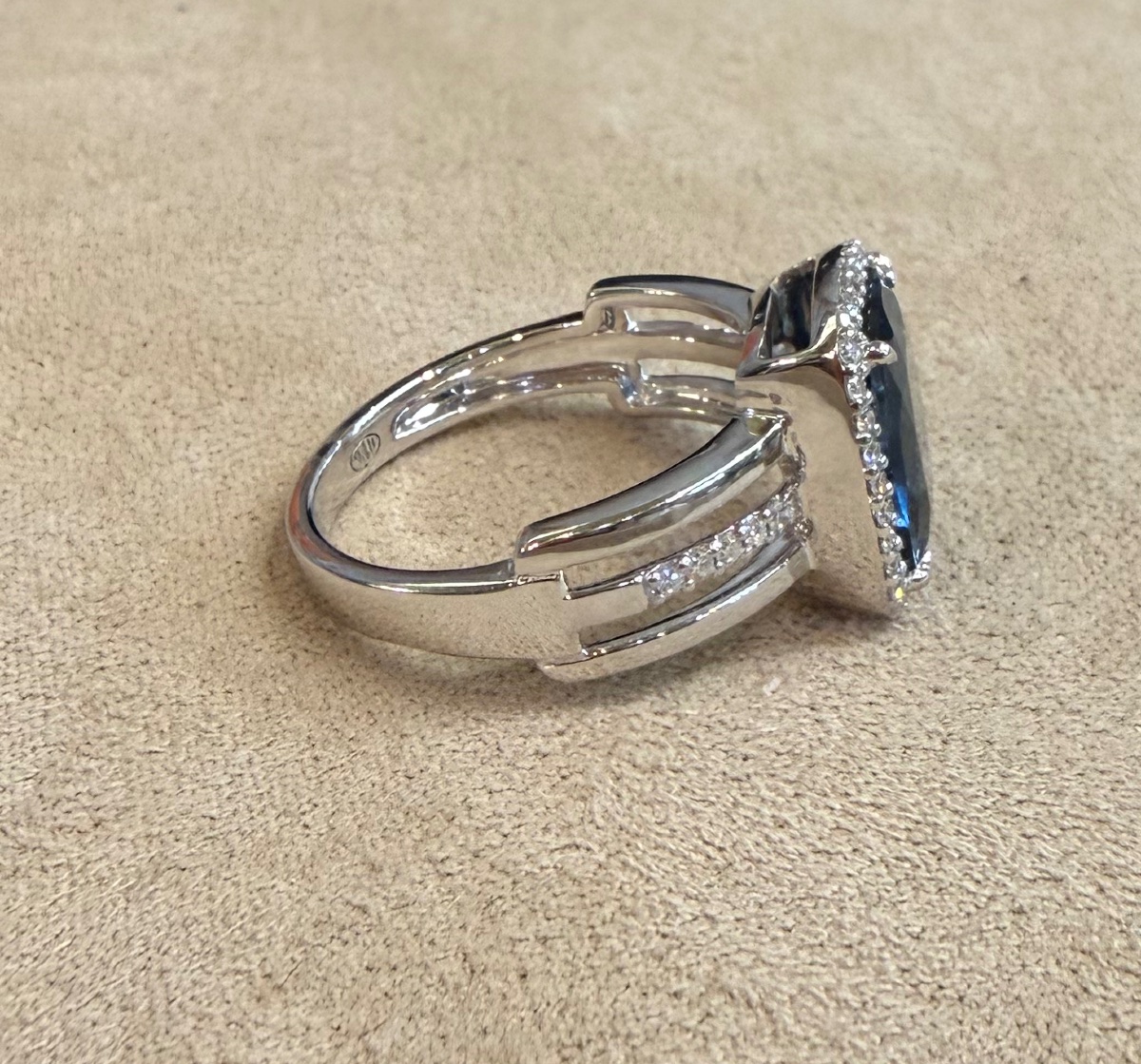 Topaz And Diamonds Ring-photo-3