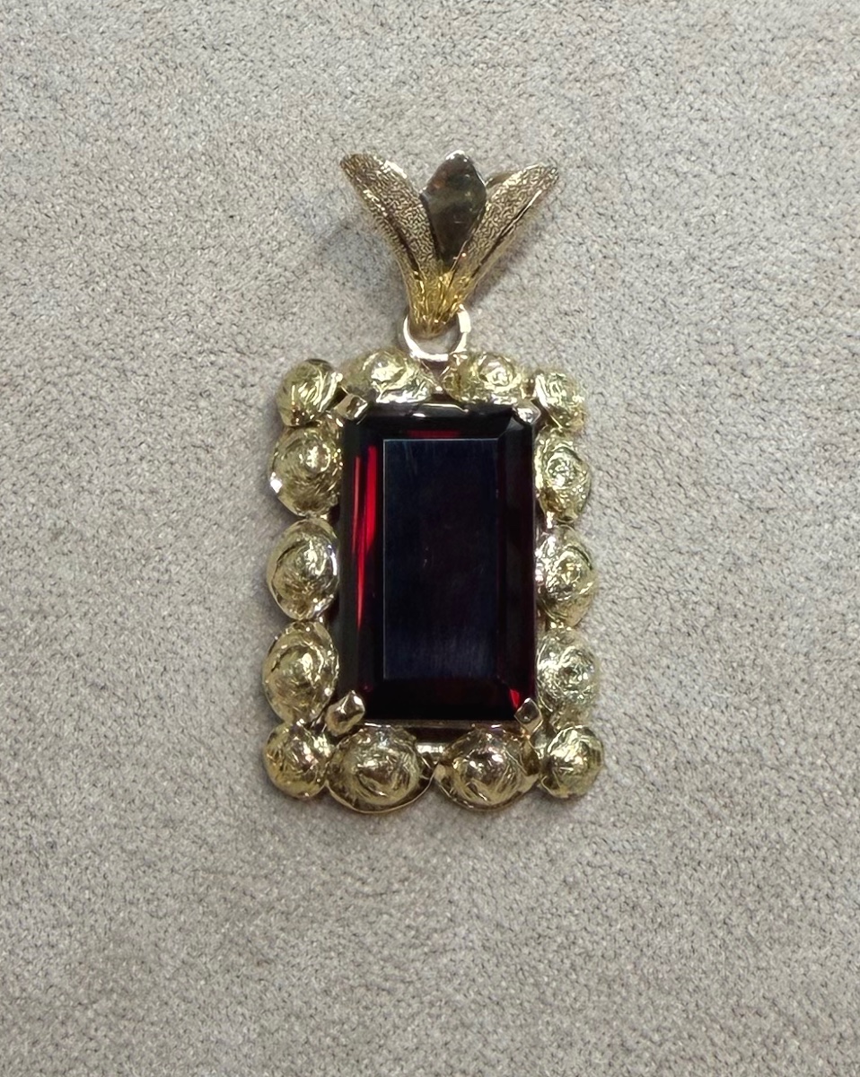 Garnet Pendant-photo-1