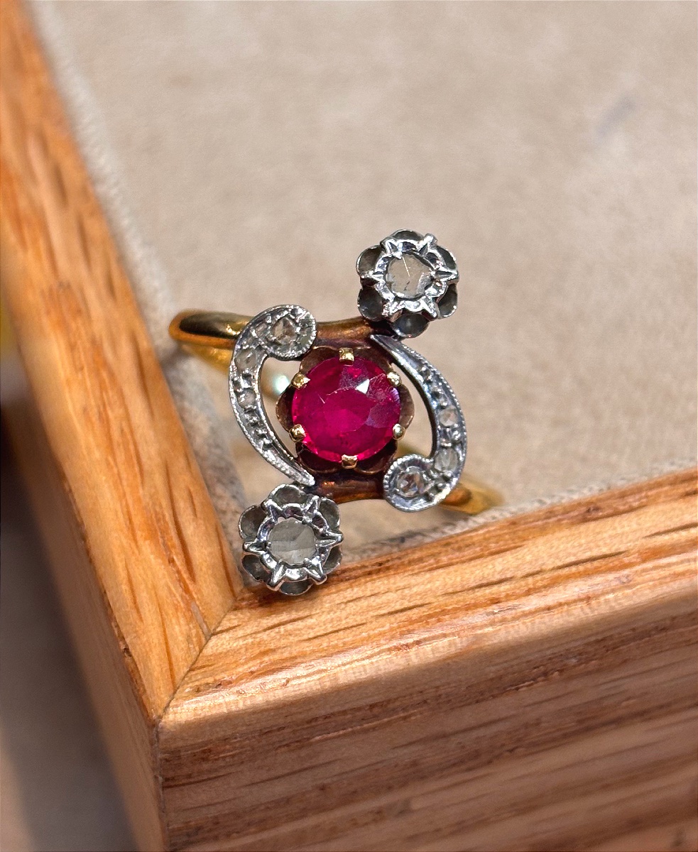Bague ancienne rubis et roses de diamants -photo-6