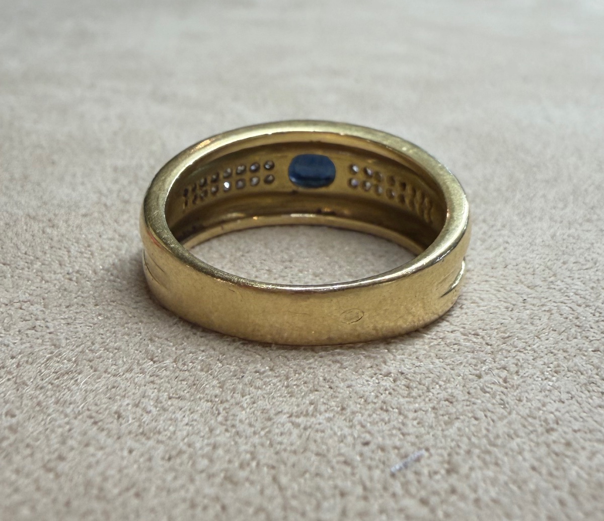 Ring With Sapphire And Diamonds-photo-5