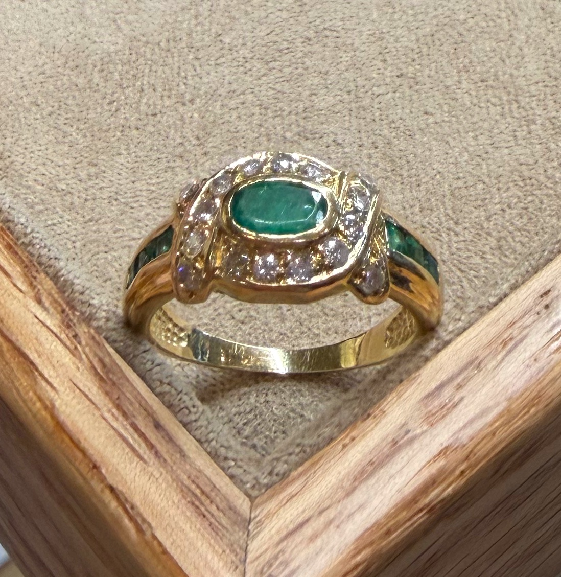 Bague emeraudes et diamants-photo-5