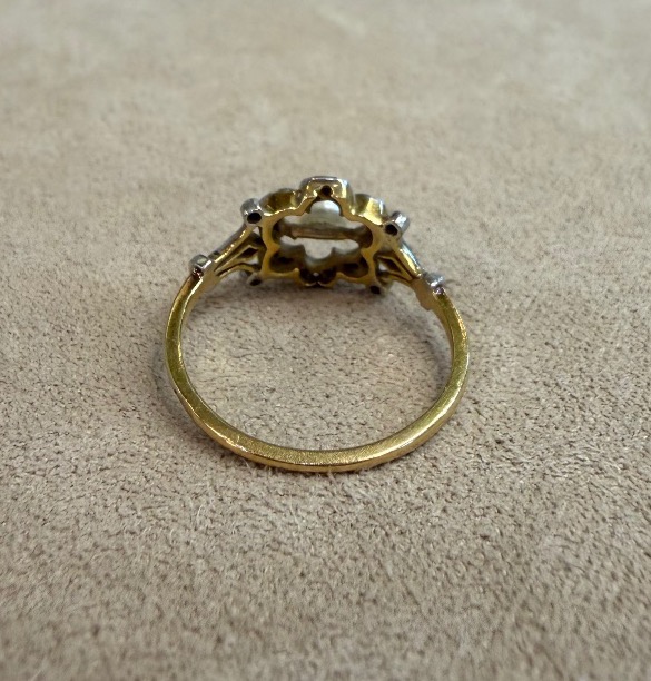 Daisy Ring With Pearl And Diamond Roses-photo-4