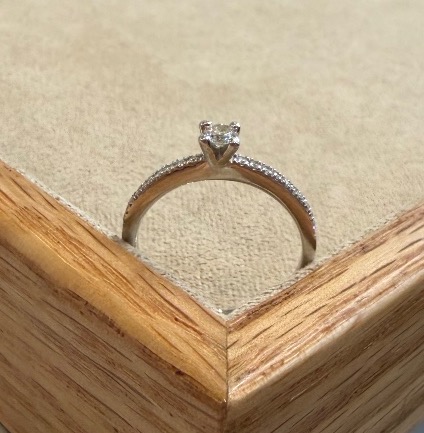 Solitaire Ring-photo-2
