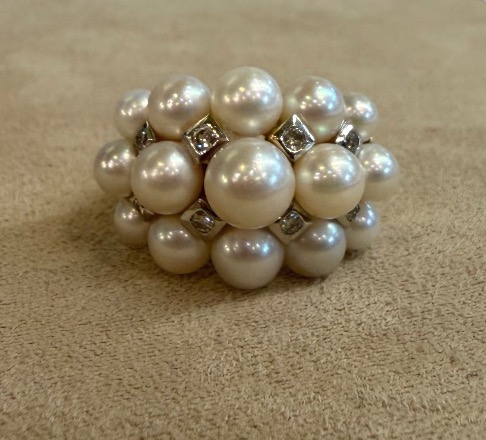 Bague perles et diamants