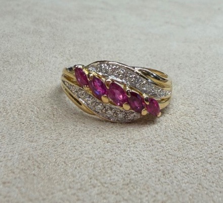 Bague rubis et diamants