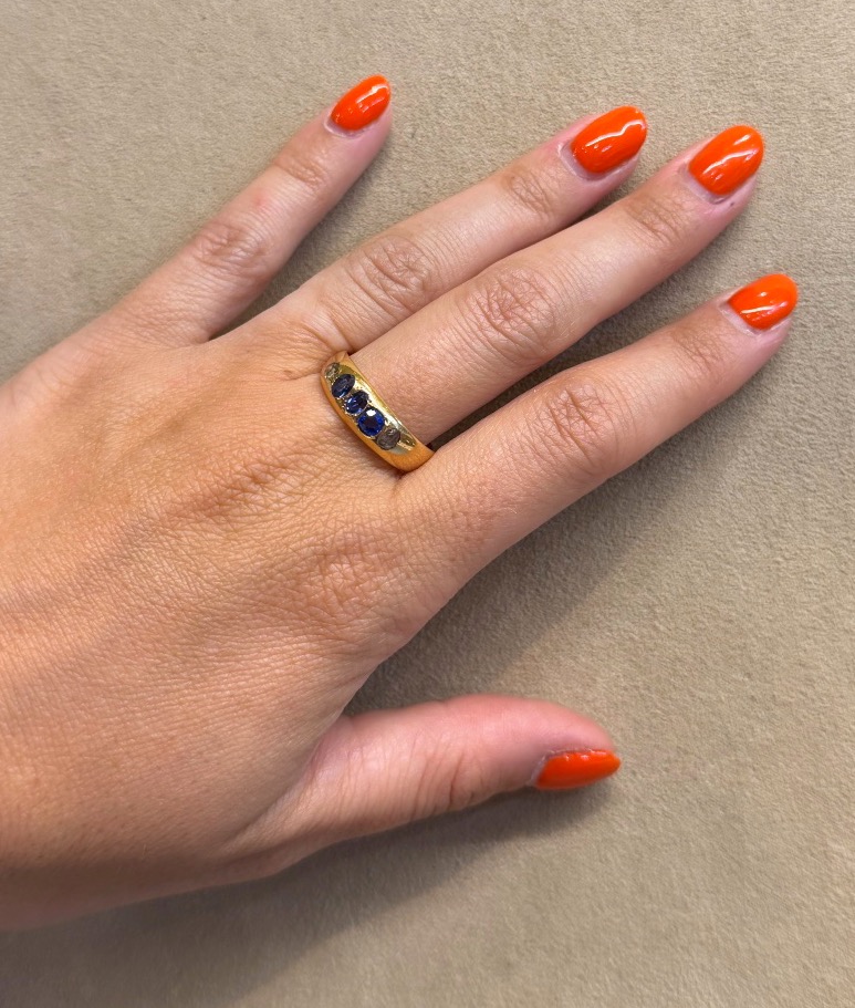 Bague jonc saphirs et roses de diamants-photo-1