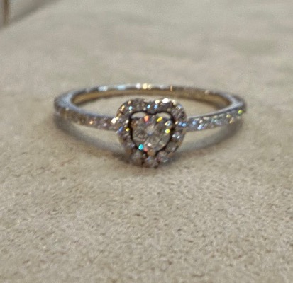 Heart-shaped Diamond Ring 