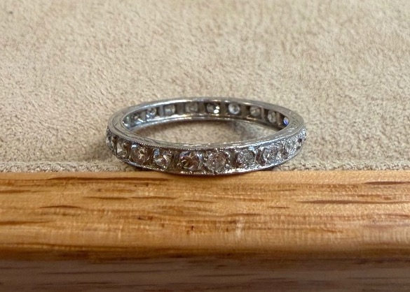 Bague alliance diamants