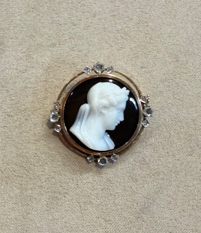 Agate And Diamond Cameo Brooch-photo-3