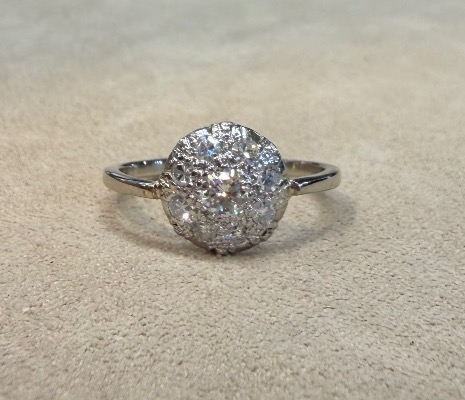 Bague ronde diamants