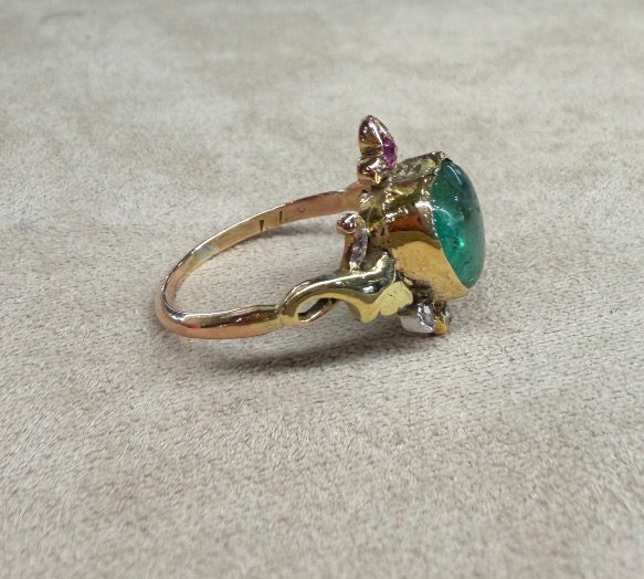 Bague emeraude, rubis et roses de diamants-photo-2