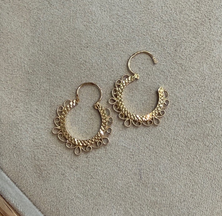 Intricately Crafted Hoop Earrings-photo-3