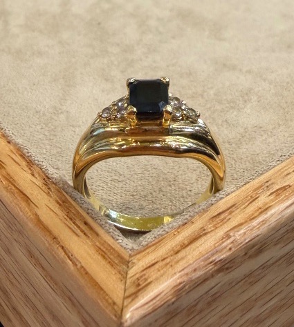 Sapphire And Diamond Ring-photo-2