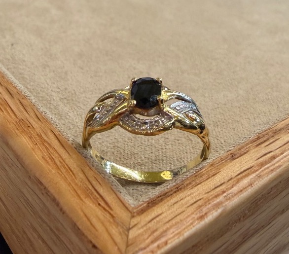 Interlaced Sapphire Ring