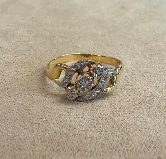 Bague roses de diamants