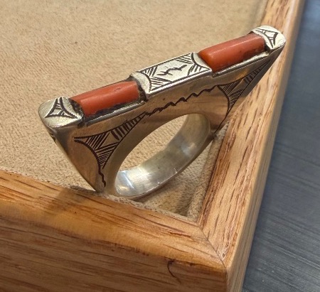 Bague berbere corail
